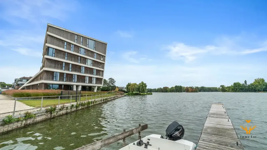 Välivaade - Penthouse with Water View in Berlare