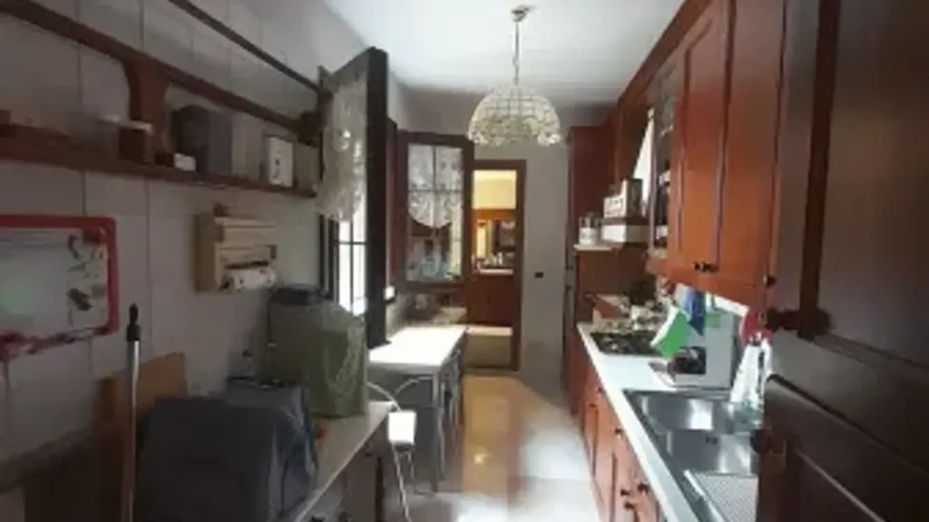 Cuisine - Trilocale with Balcony in Piacenza