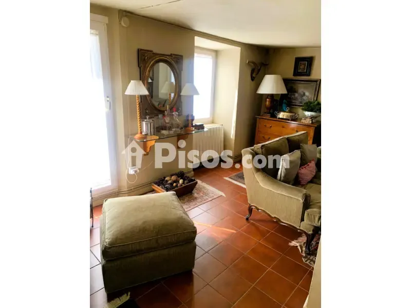 Elutuba - Spacious House with Mountain Views in Sin