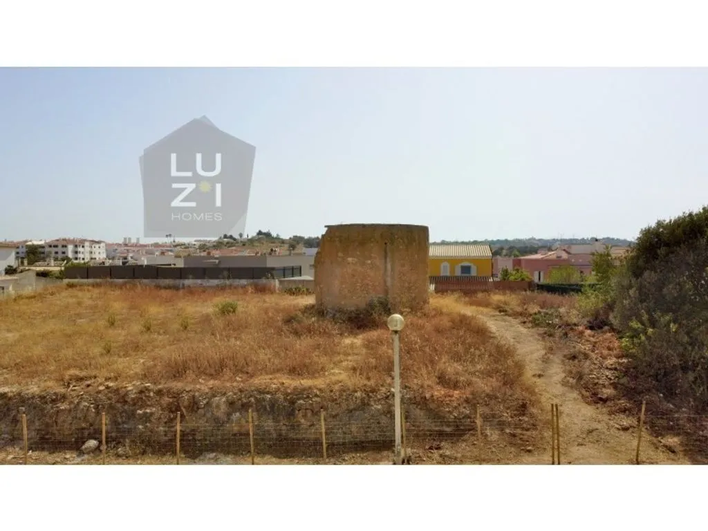 Aed - Development Land with Windmill in Lagos