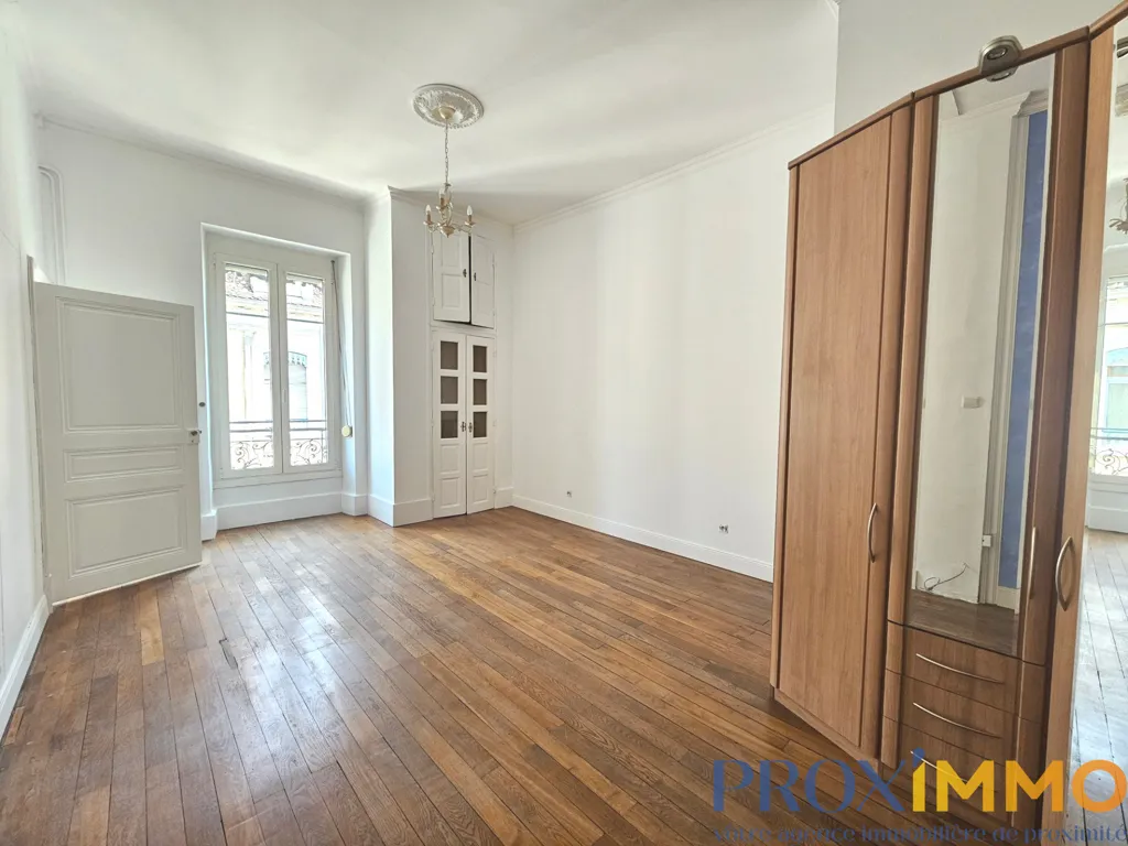 Stanze - Flat with Garage near Station in Nice