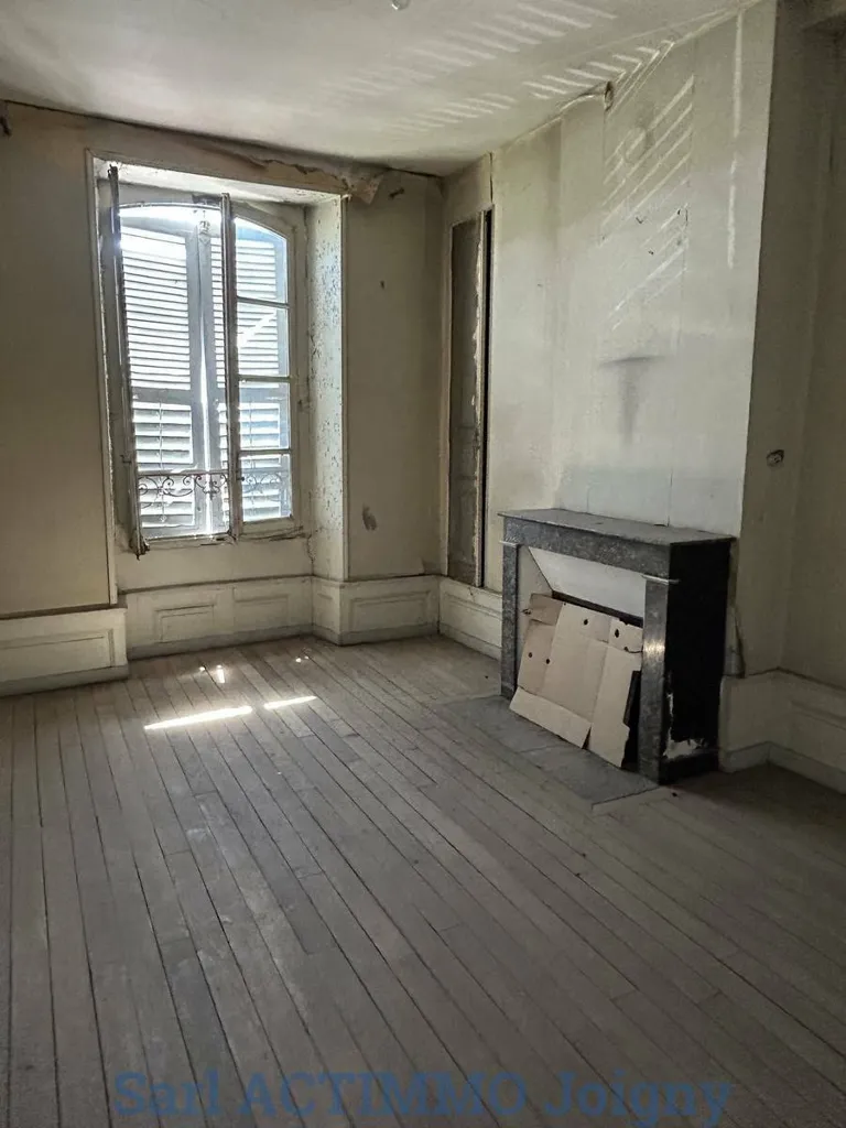 Stanze - City Centre House with River View in Joigny
