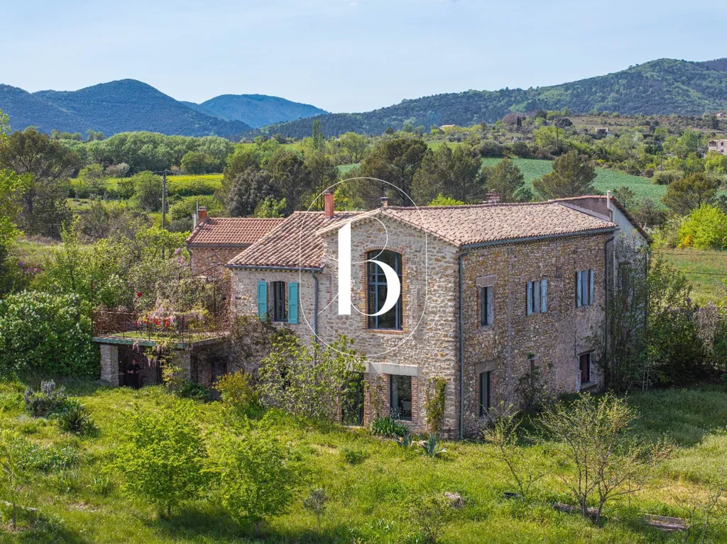 Õhuvaade - Renovated Magnanerie with Panoramic View in Provence