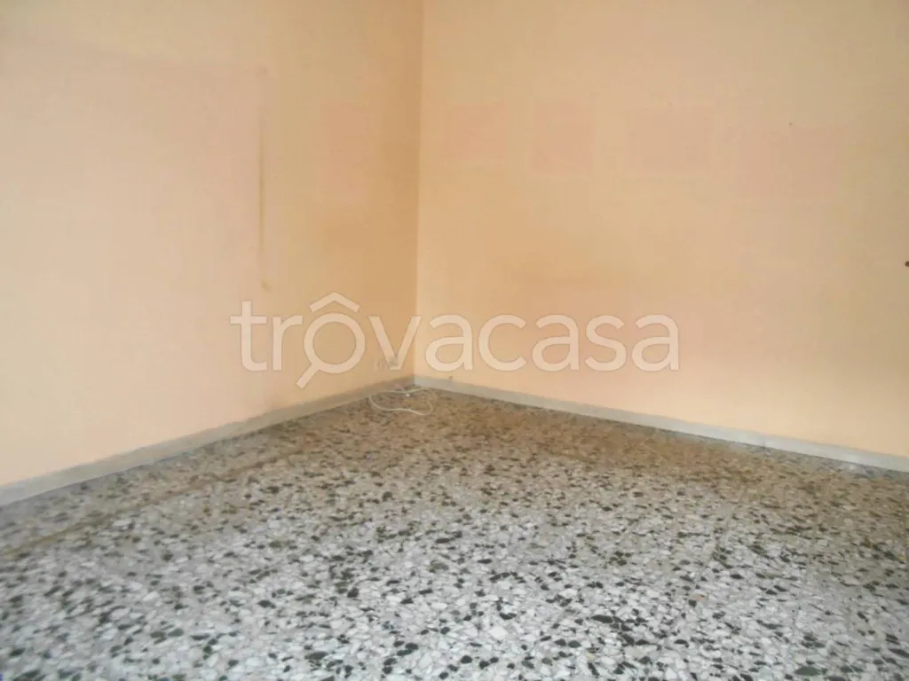 Pièces - Trilocale with Balcony in Rivoli