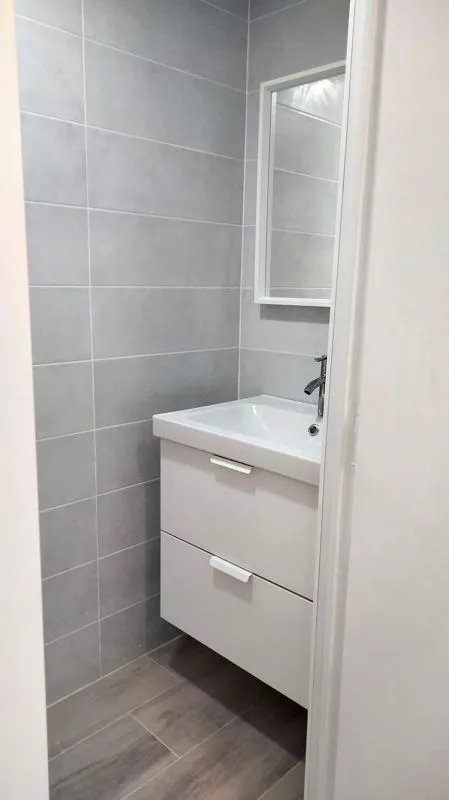 Vannitoad - Student-Friendly Flat with Balcony in Altabix