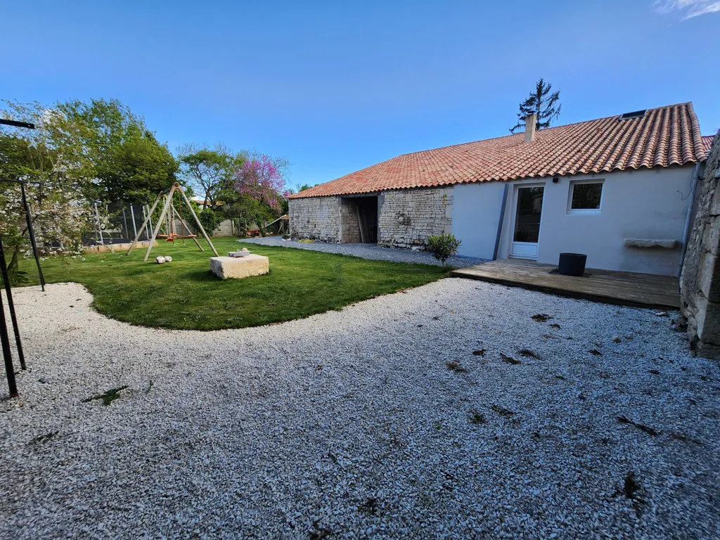Jardin - Maison en pierre rénovée avec grange à Sainte Gemme la Plaine