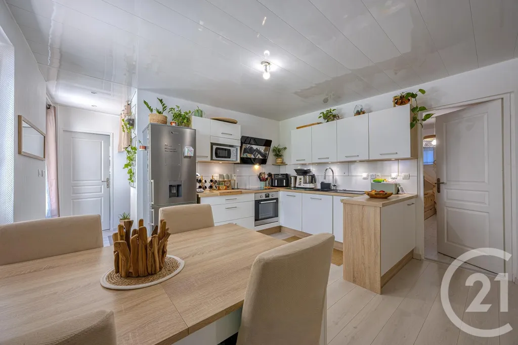 Cuisine - Appartement 3 Pièces avec Jardin à Rumilly