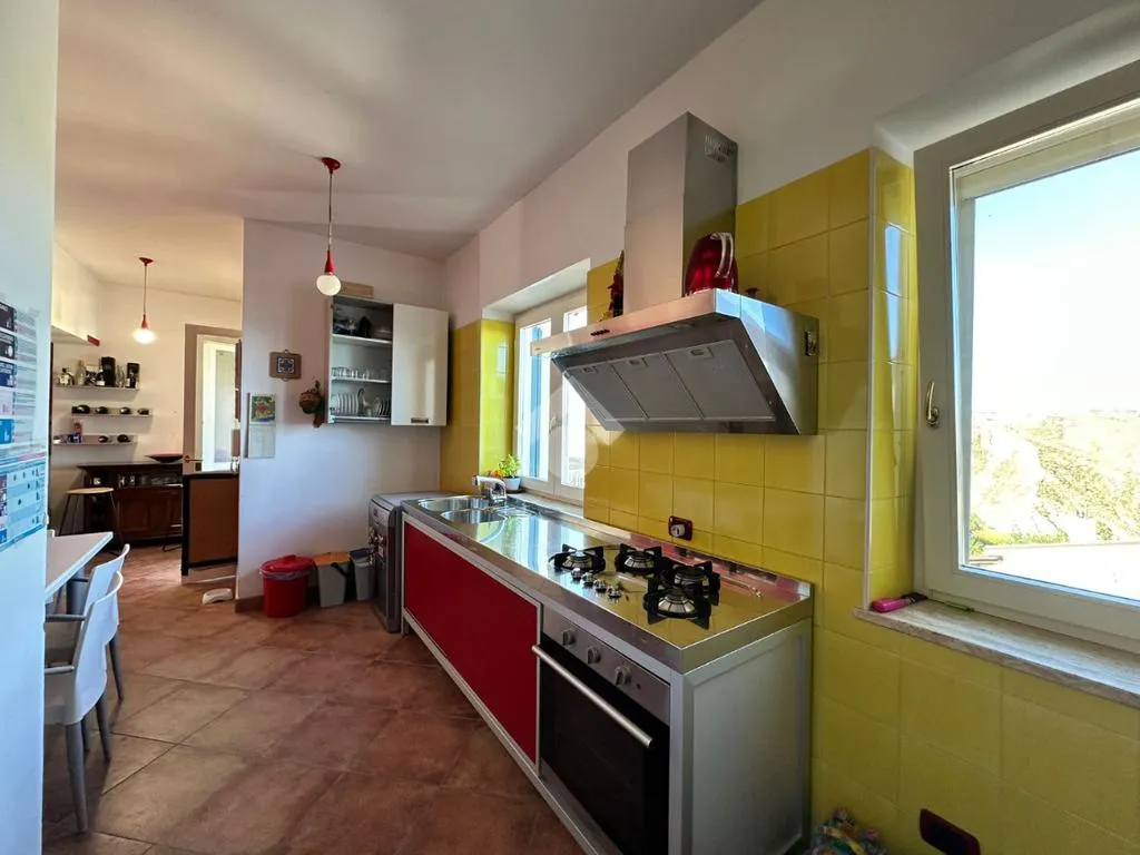Köök - Bifamiliar Villa with Sea View in Crotone