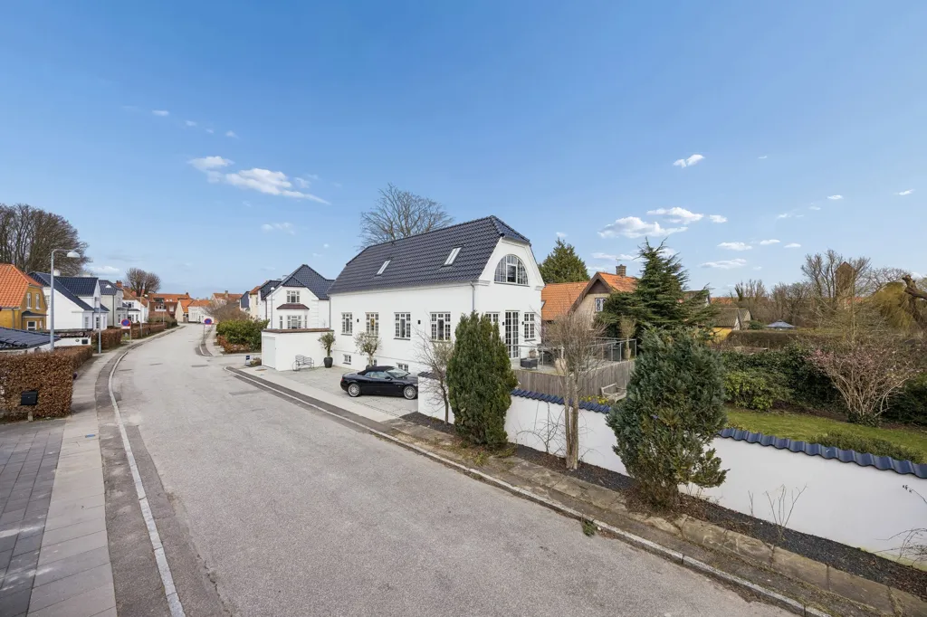Välivaade - Contemporary Villa with Garden in Køge