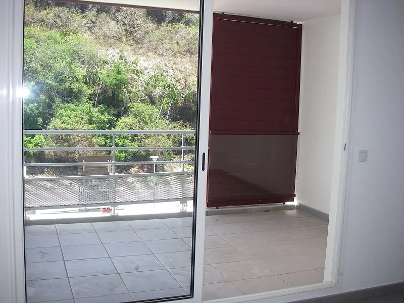 Rõdu - Duplex Apartment with Parking in St Denis
