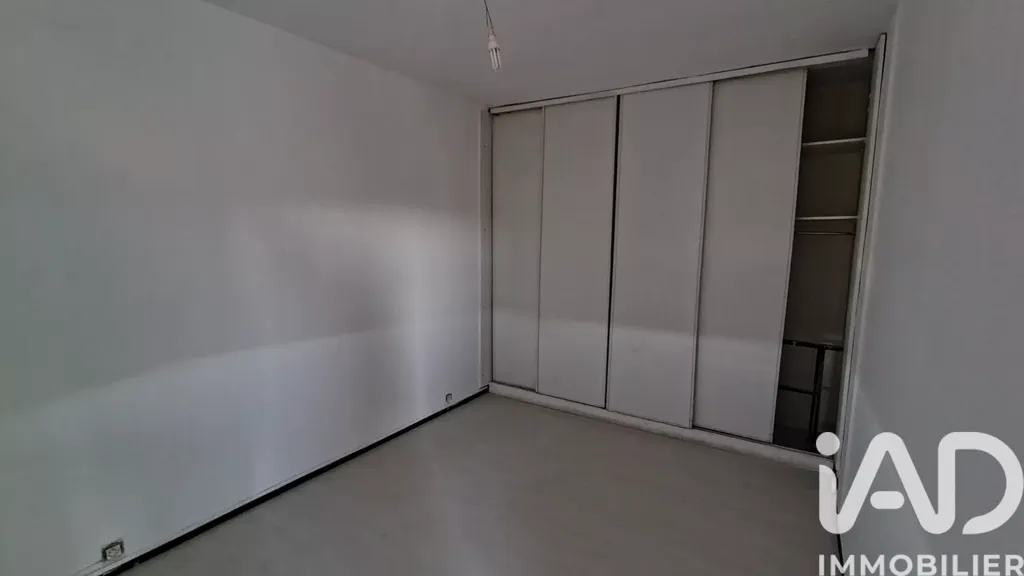 Toad - Apartment with Balcony in Secure Residence
