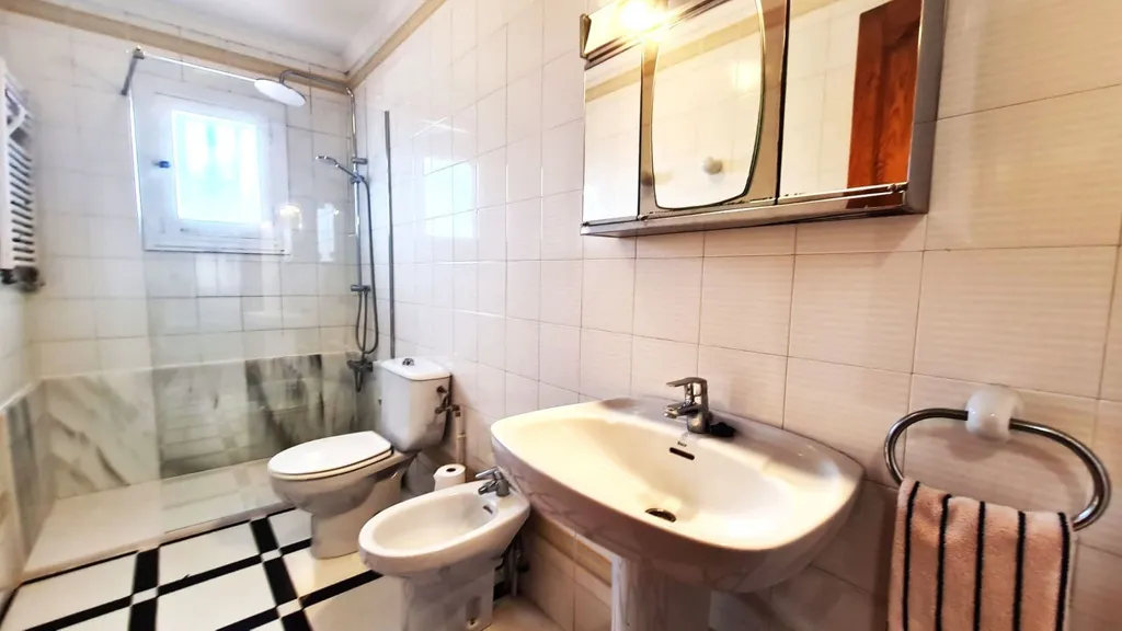 Salles de bain - Chalet with Private Pool near Oliva Beach
