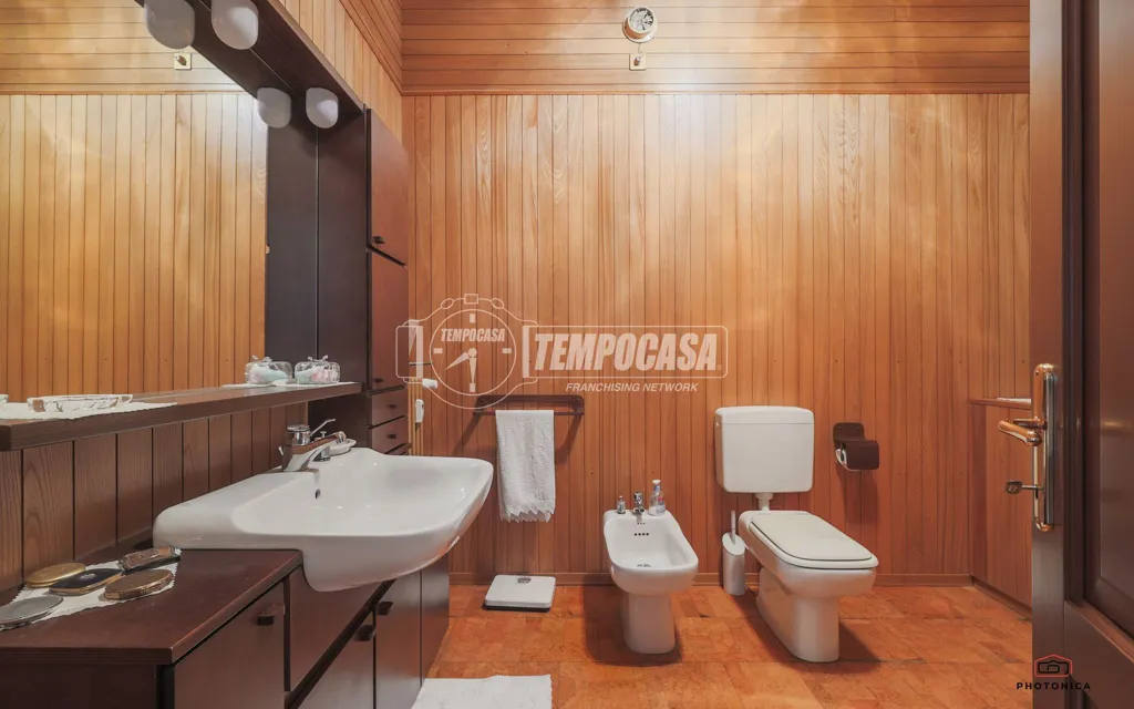 Salles de bain - Spacious Flat with Historic Views in Ravenna