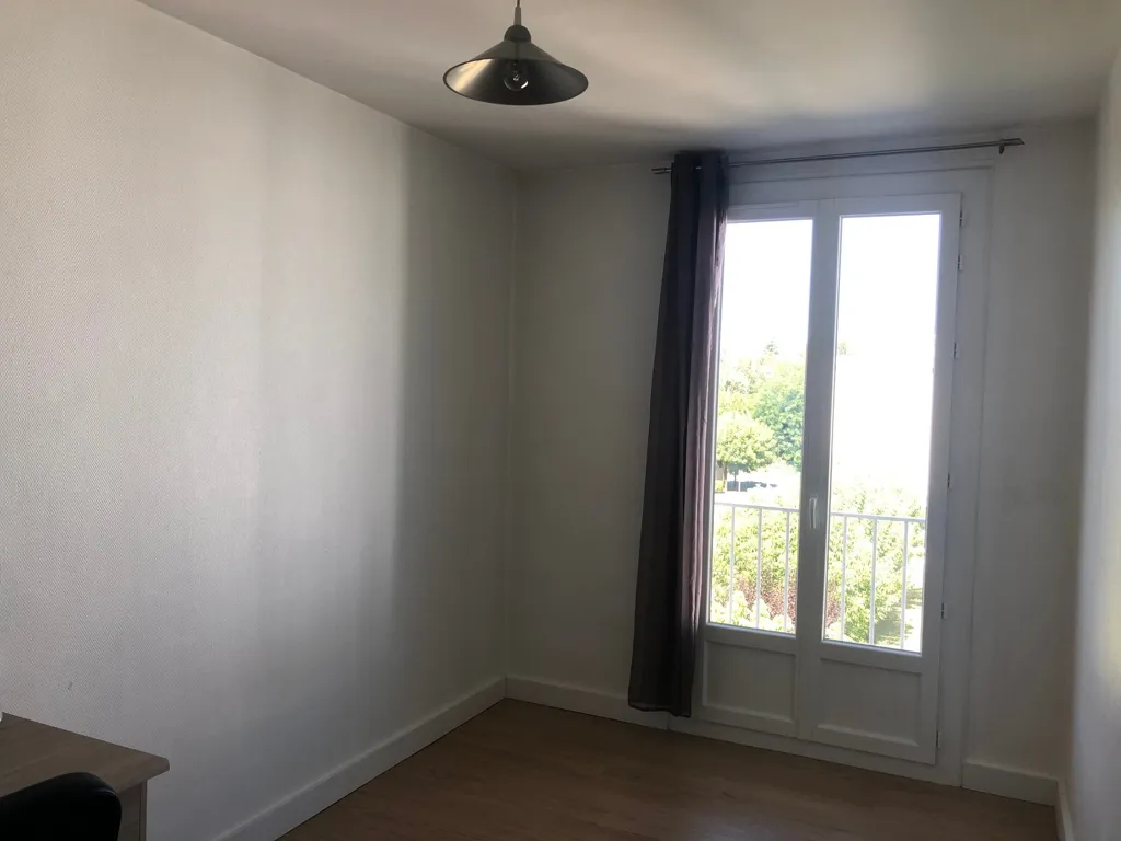 Pièces - Appartement Meublé avec Balcon à Périgueux