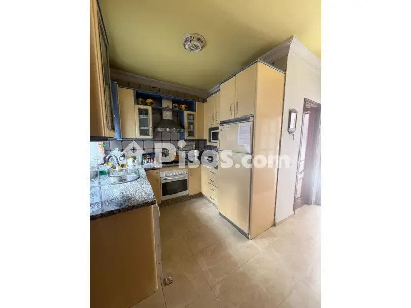 Cuisine - Two-Storey House with Garden in Barroblanco