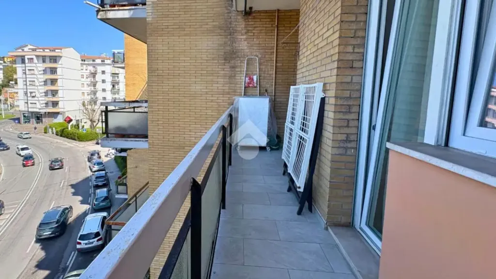 Balcon - Renovated Apartment with Balcony in Ancona