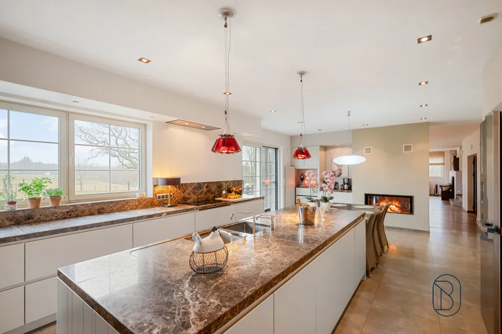 Kitchen - Luxury House with Pool in Sainte-Ode Tillet