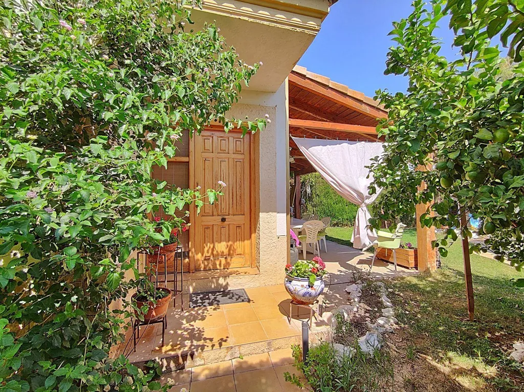 Aed - Detached Villa with Pool in Caspe