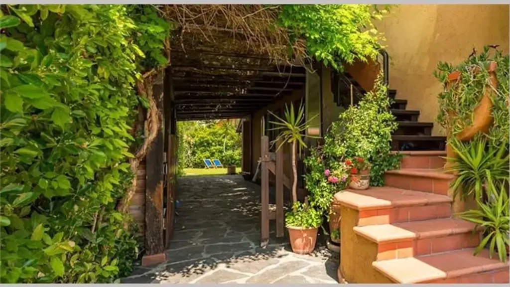 Giardino - Villa with Garden in Forte Dei Marmi