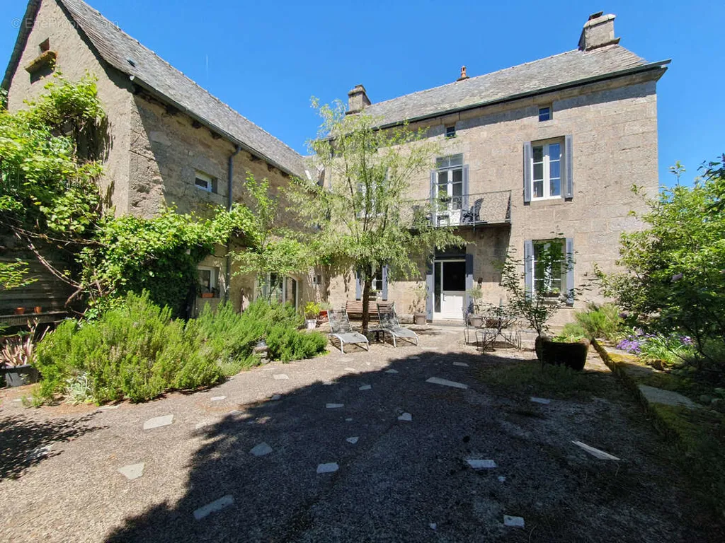 8-room house in Graissac