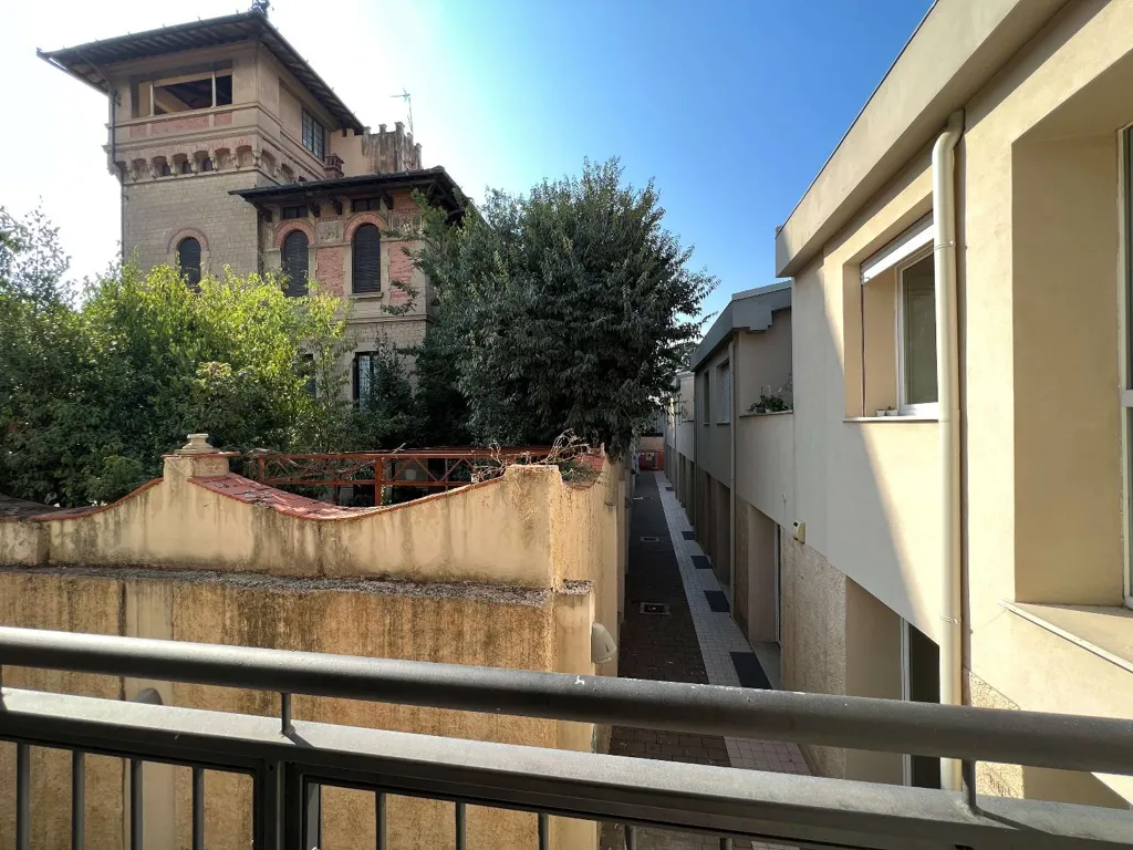 Luxury Triplex with Terrace in Florence