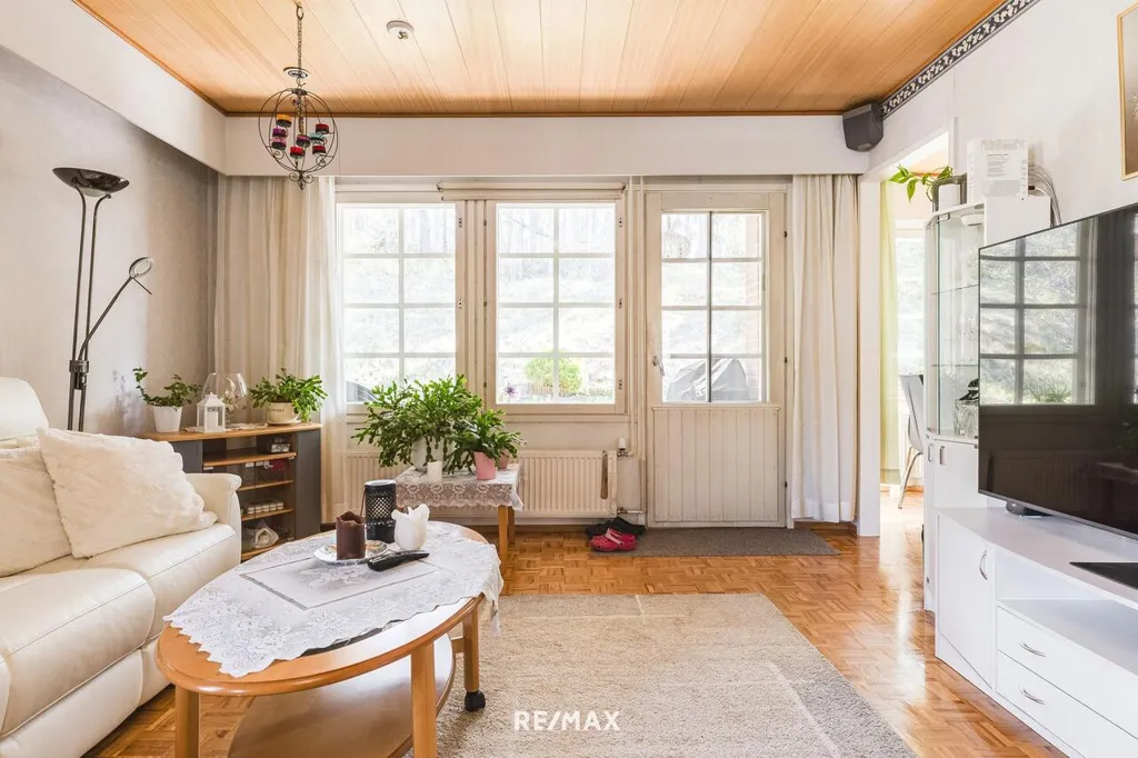 Séjour - Detached House with Sauna in Tönnö, Orimattila