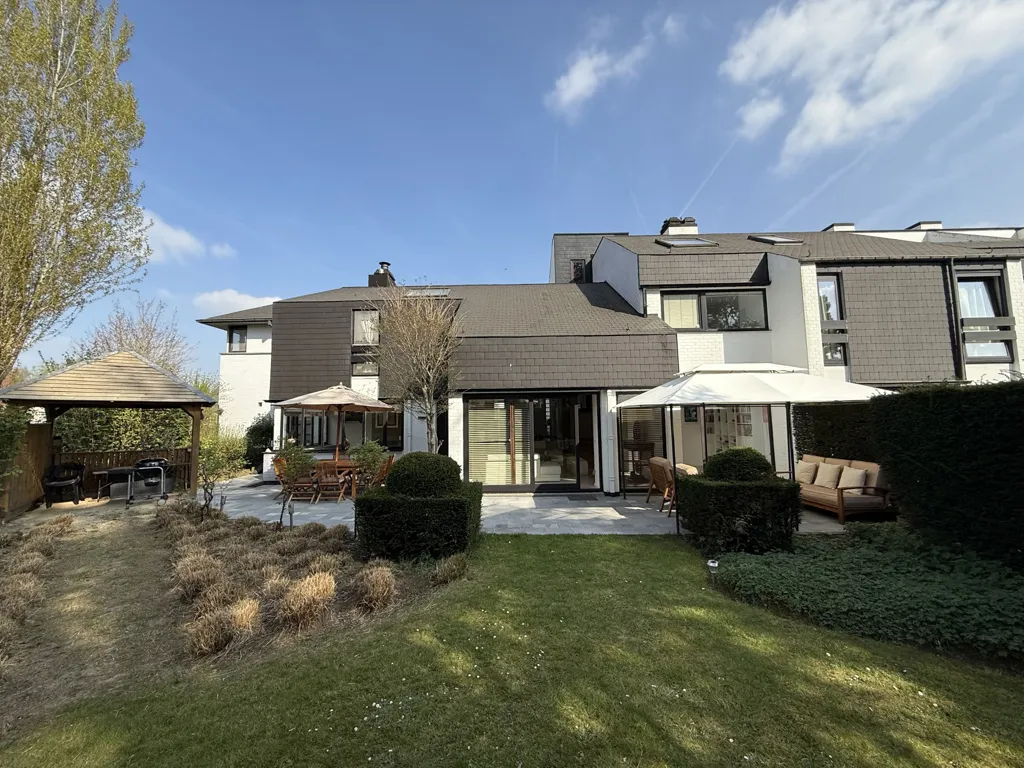 Jardin - Maison d'Architecte 4 Chambres à Kraainem