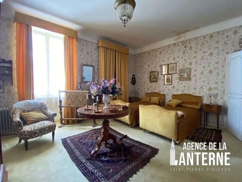 Living Room - Luxury House with Garden in Saint-Pierre-d'Oléron