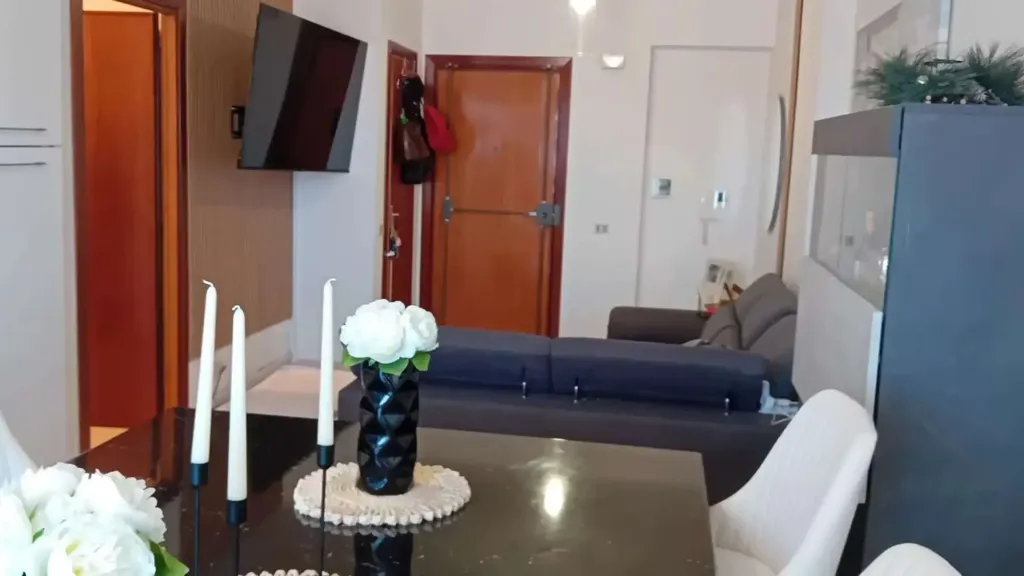 Salle à manger - Apartment with Sea View in Latina Tower