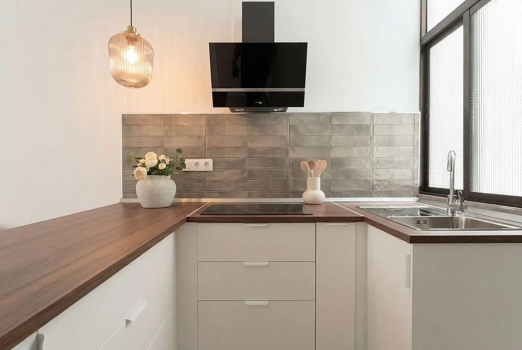 Cuisine - Modern Flat with West View in Isleta