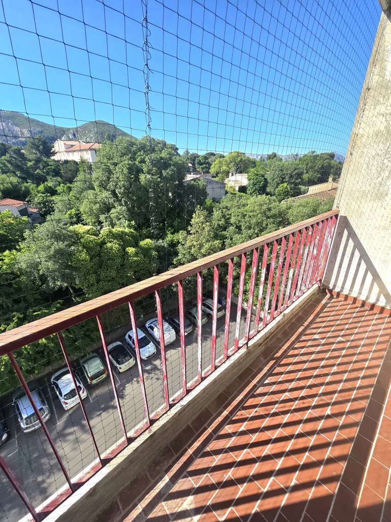 Balcony - T3/4 with Terraces in St Tronc, Marseille