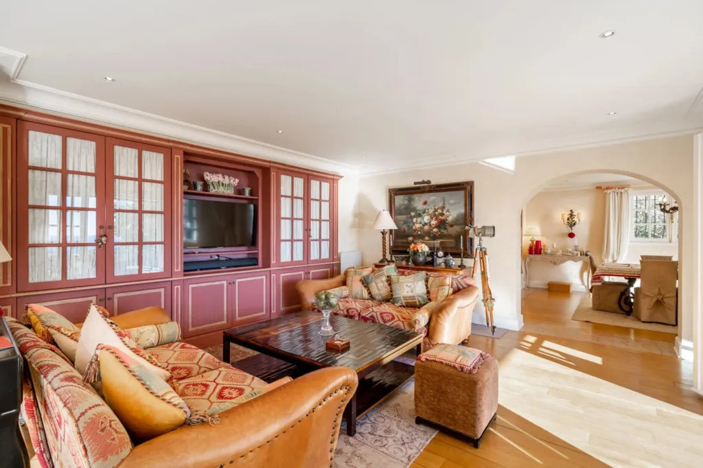 Séjour - Villa avec Vue Panoramique sur la Mer à Super Cannes