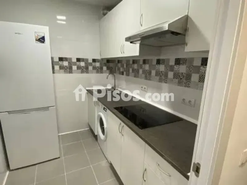 Cuisine - Reformed Flat with Metro Access in Opañel