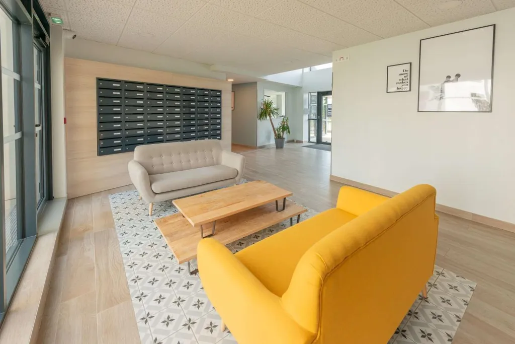 Esik - Studio with Student Services in Besançon