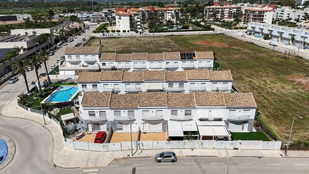 Õhuvaade - Modern Bungalow with Pool in El Vergel