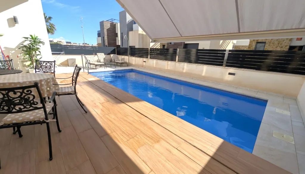 pool_area