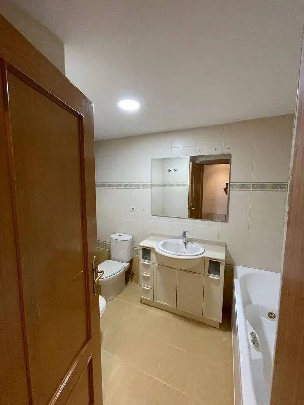 Salles de bain - Furnished Flat with Balcony in Valencia