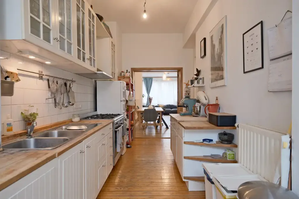 Kitchen - Ground Floor Apartment with Garden in Schaerbeek