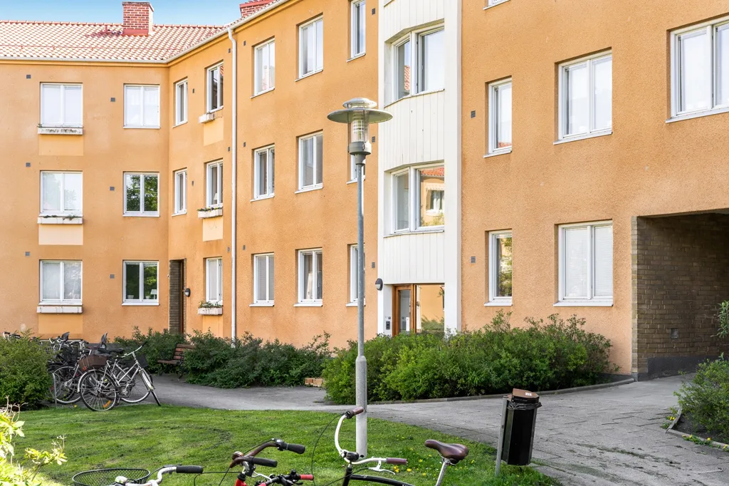 Exterior - Apartment with Balcony in Stjärnhusen, Malmö