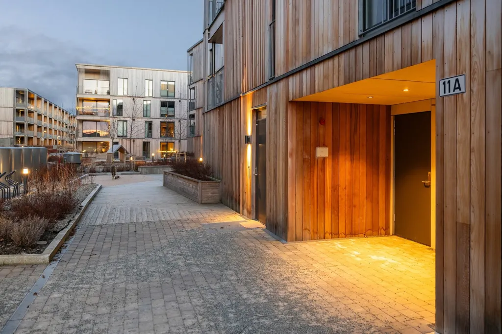 Esik - Apartment with Two Terraces in Grilstad Marina