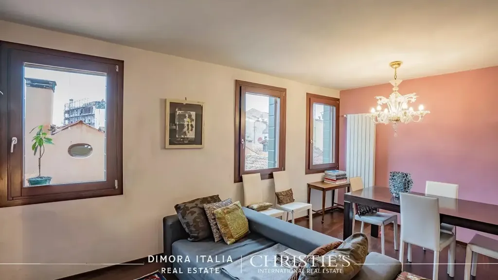 Elutuba - Restored Apartment with View in Venice