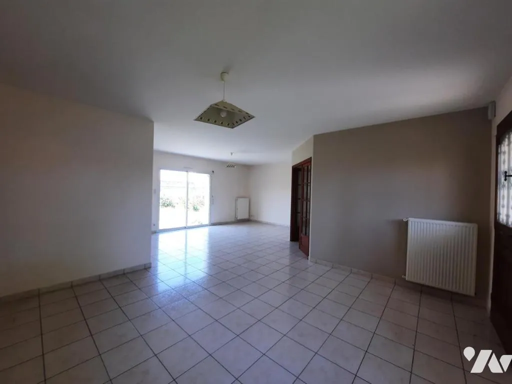 Toad - Ground Floor House with Garden in Challans