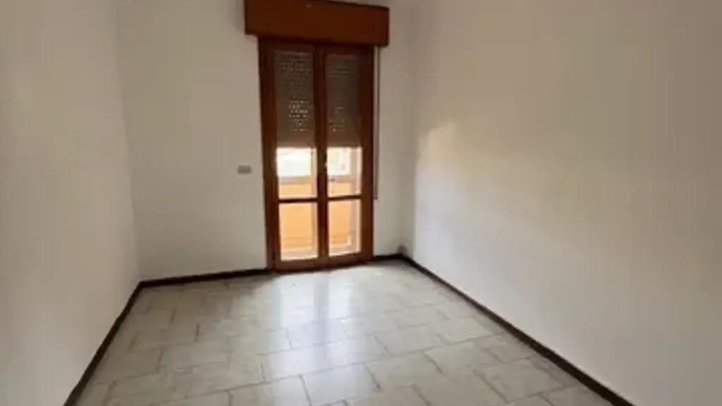 Pièces - Apartment with Private Garden in Adria