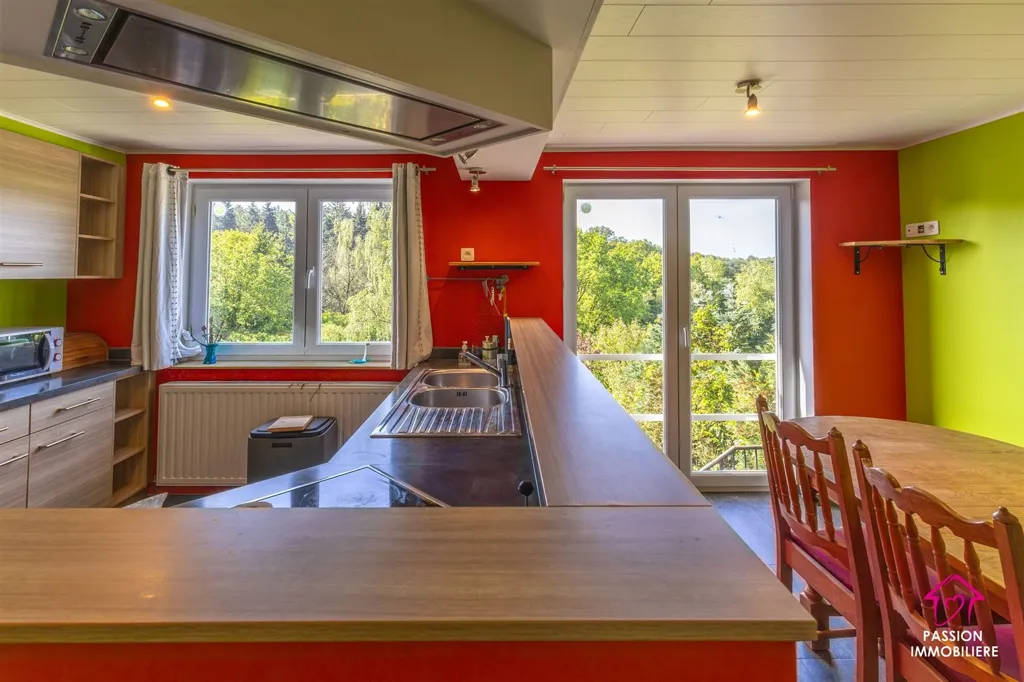 Köök - Spacious House with Japanese Garden in Hanzinne