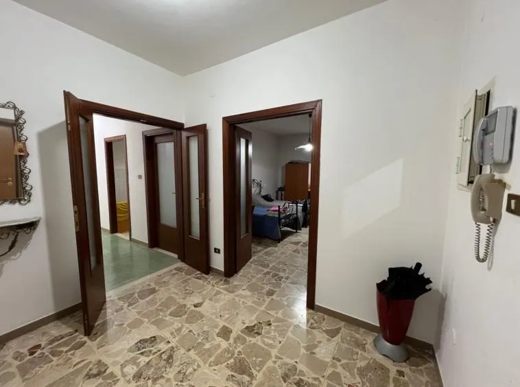 Entrée - Two-Bedroom Apartment with Balcony in Rende