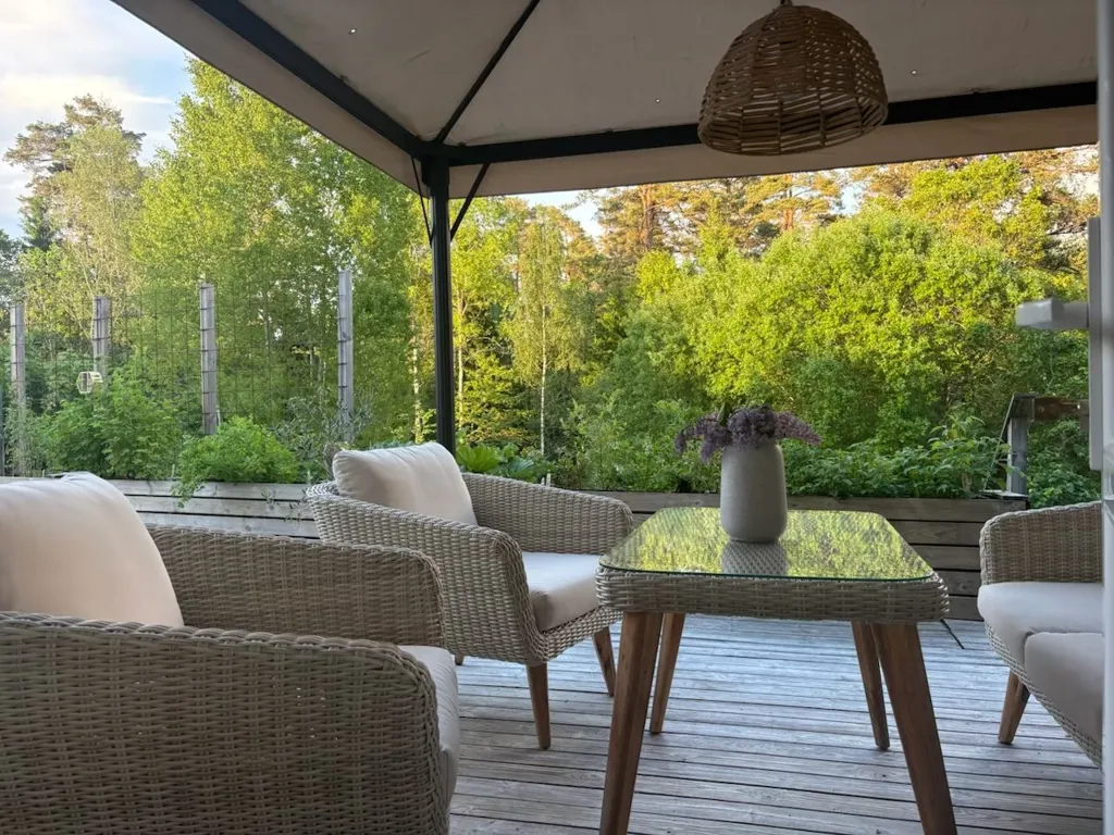 Terrace - Family-Friendly Semi-Detached House in Taberg