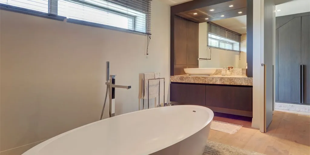 Salles de bain - Penthouse avec terrasse spacieuse à Heist-op-den-Berg