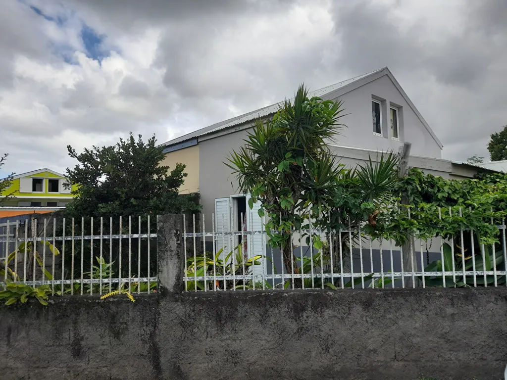 Extérieur - Maison Jumelée avec Jardin à Quartier-Français