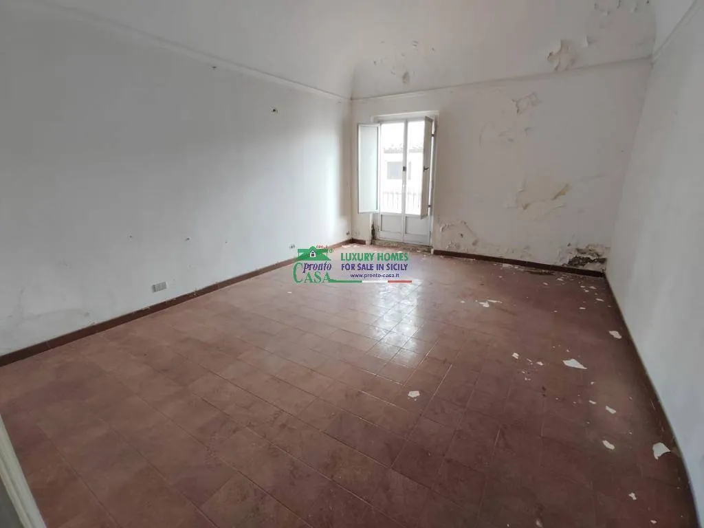Stanze - Rustic House to Renovate in Ragusa