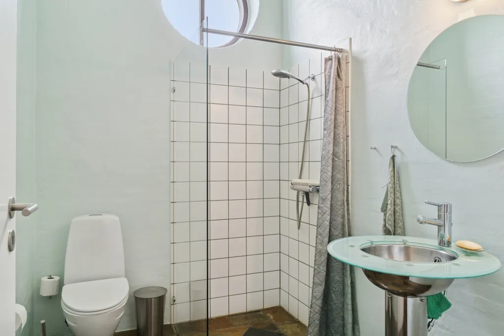 Salles de bain - Historic Villa with Water View on Hjarnø
